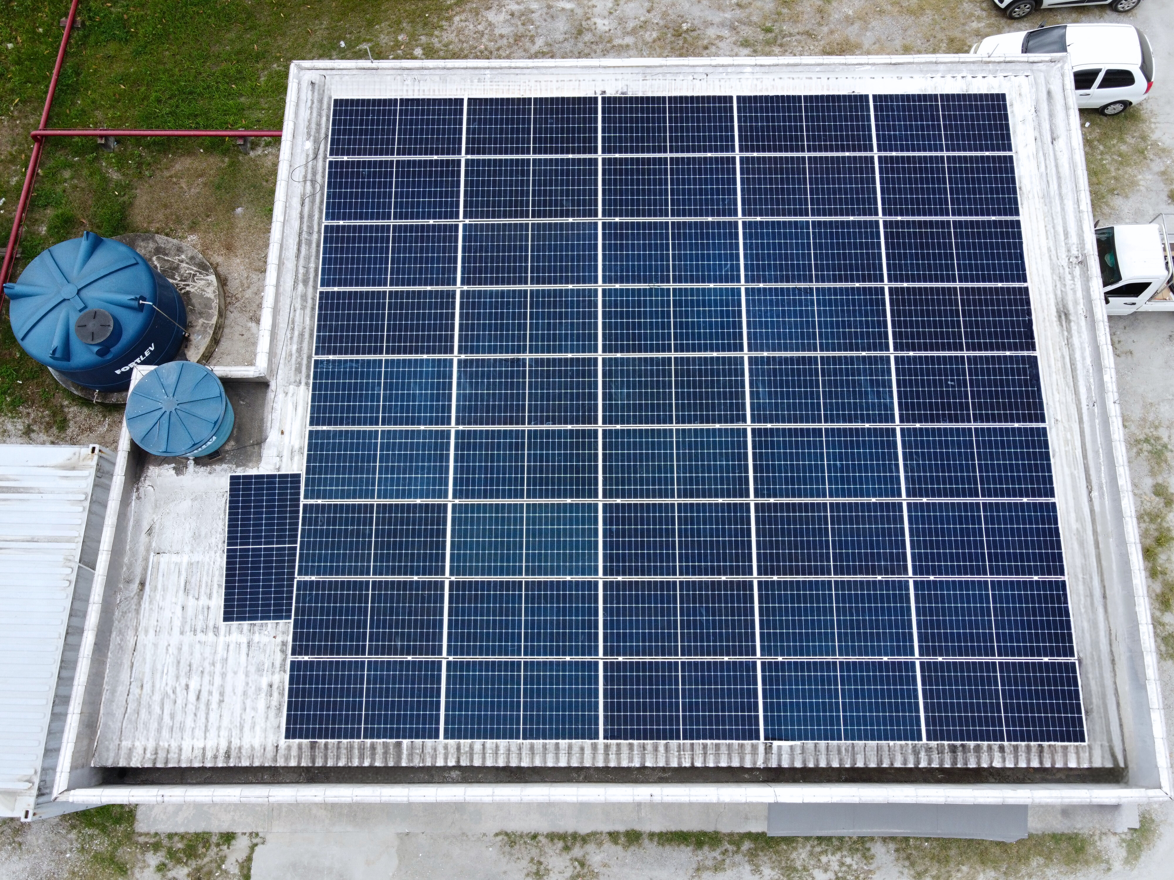 Distribuidora de Combustível — 25,3 kWp — Duque de Caxias, RJ